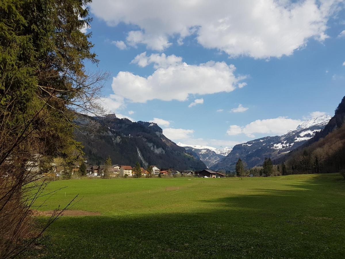 Ferienwohnung Bally Brunnen Bagian luar foto